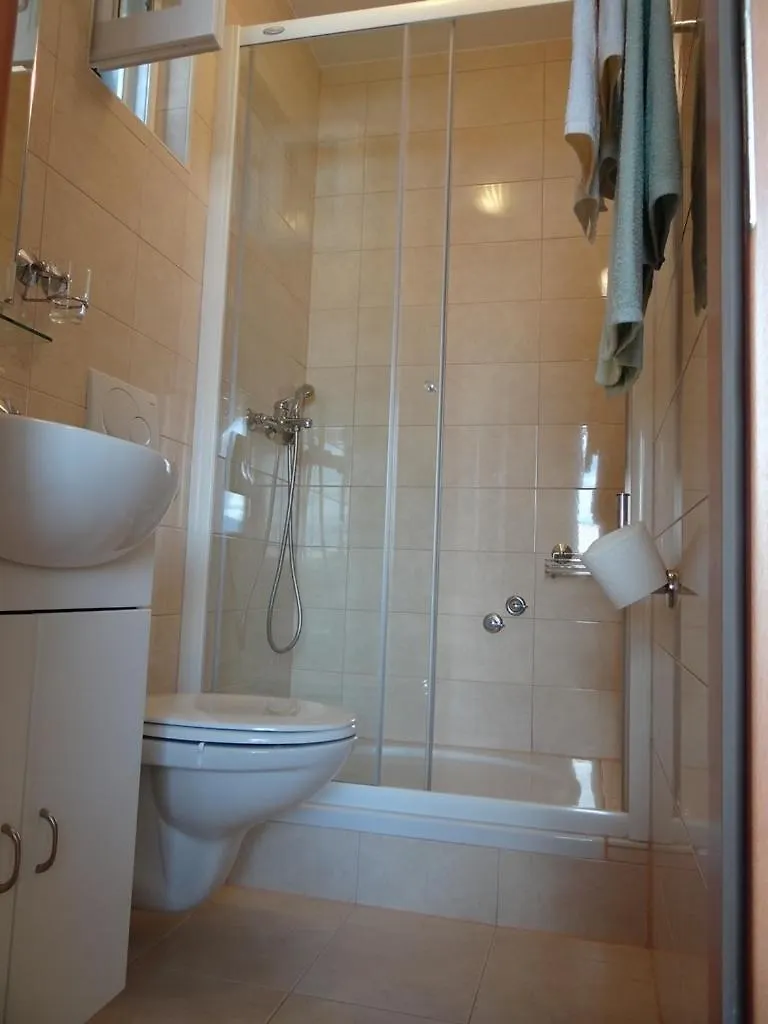 Apartments By The Sea Pag - 17147 باغ